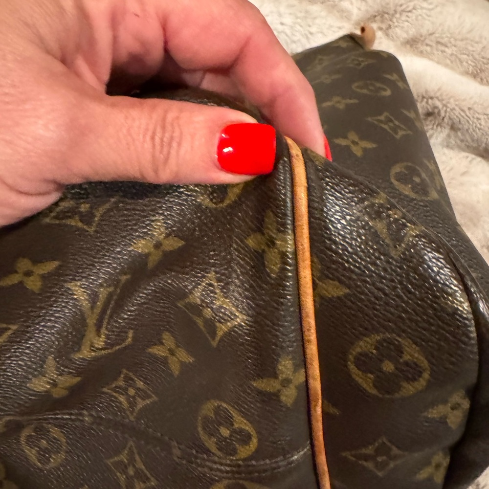 Louis Vuitton Classic Monogram Totally “GM” - Picture 9 of 16
